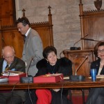 Il tavolo della conferenza